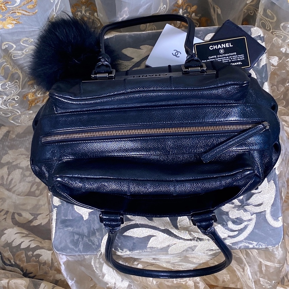 AUTH CHANEL VTG EUC Rare Quilt Bowler Shoulder Bag - Picture 14 of 16
